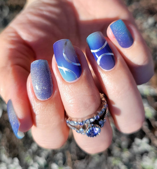Gel Nail Strips vs Press-On Nails: Which One Is Better for Beginners?