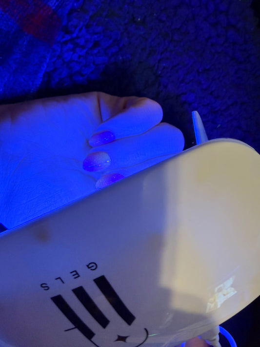Can You Use Gel Nail Strips Without a Lamp? What You Should Know