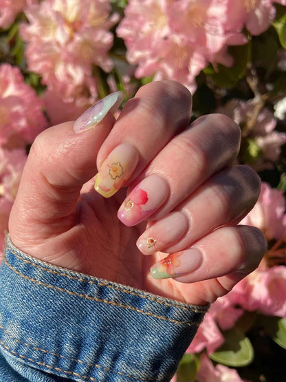Dewy Bloom - Gel Nail Strips