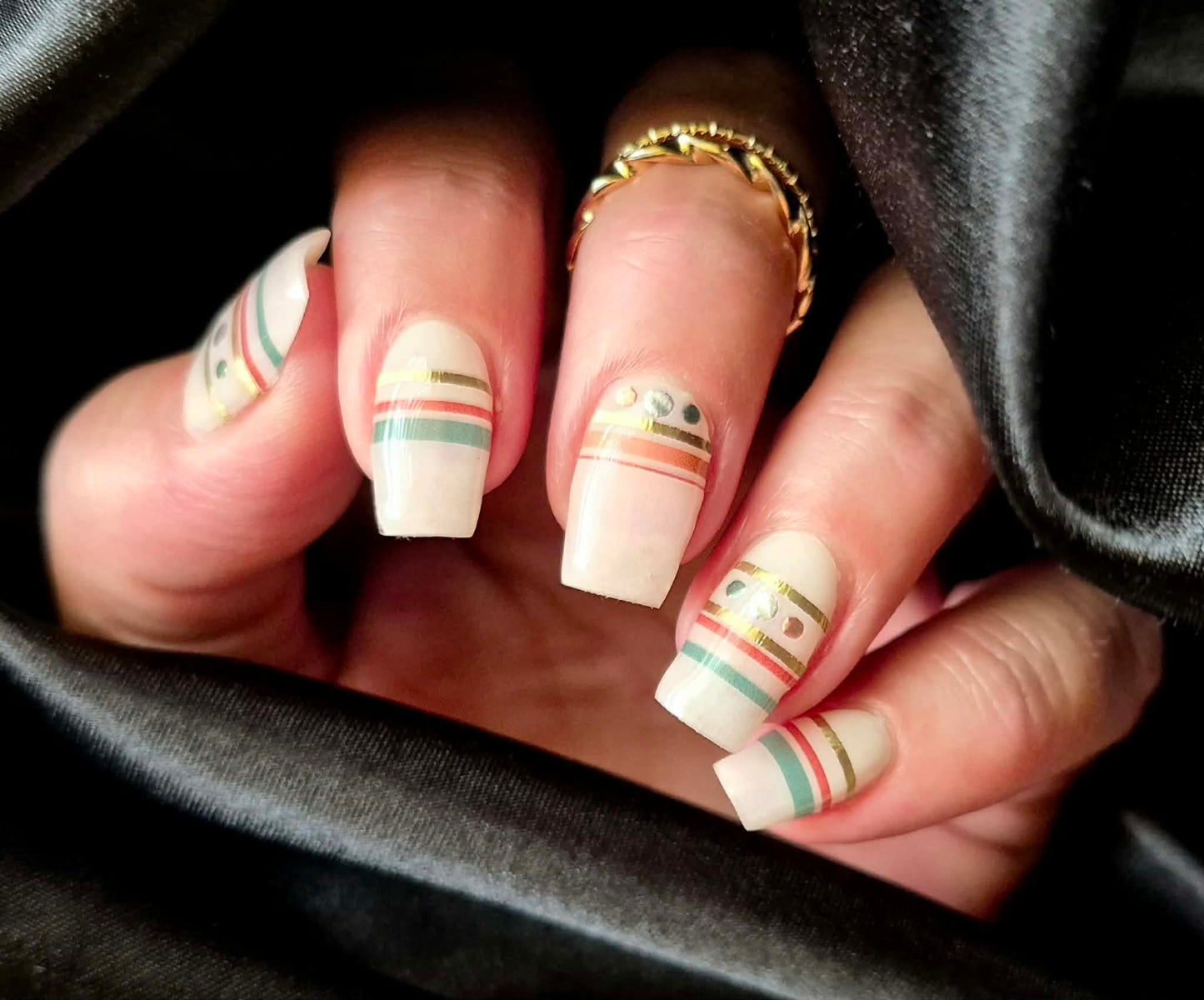 Margin Notes - Gel Nail Strips